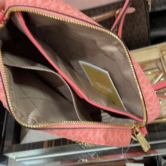 Michael Kors Jet Set Item Large East West Zip Chain Crossbody Grapefruit - Picture 9 of 16